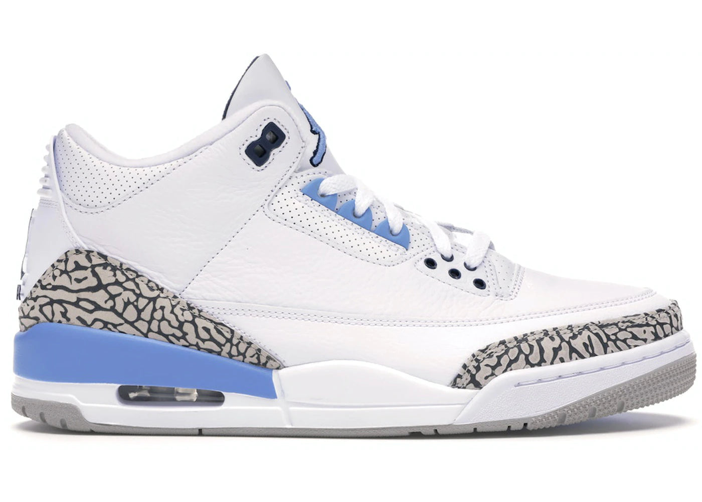 Air Jordan 3 Retro UNC