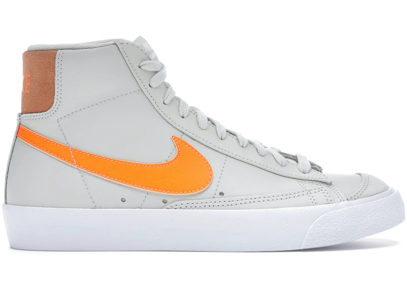 Nike Blazer Mid '77 Light Bone W