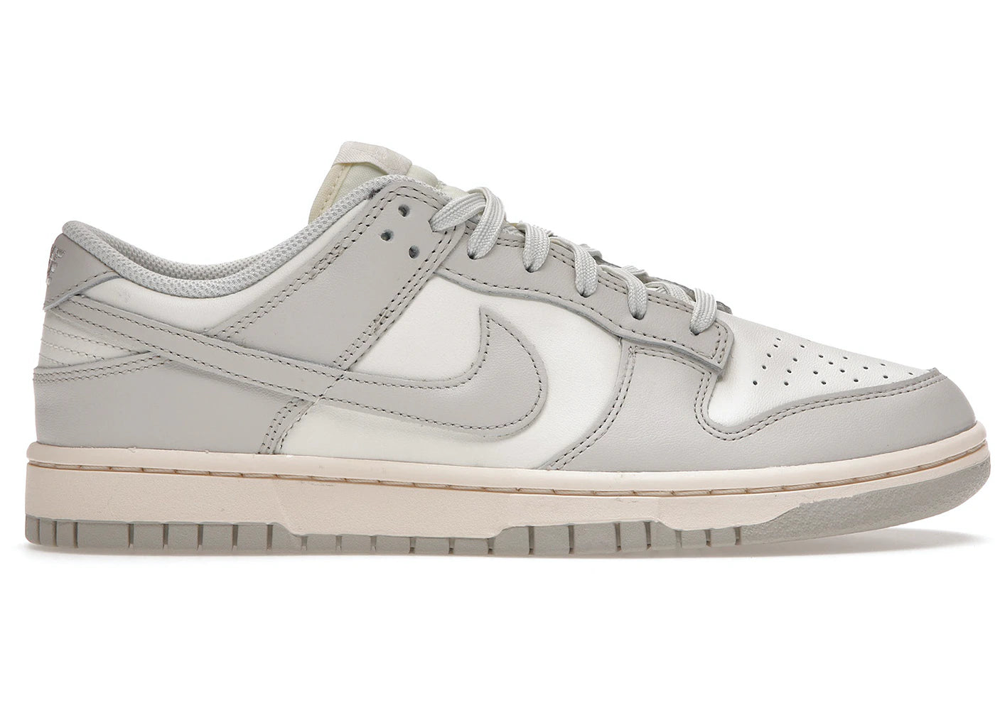 Nike Dunk Low Sail Light Bone W