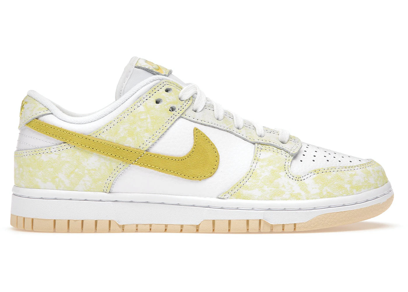 Nike Dunk Low Yellow Strike W