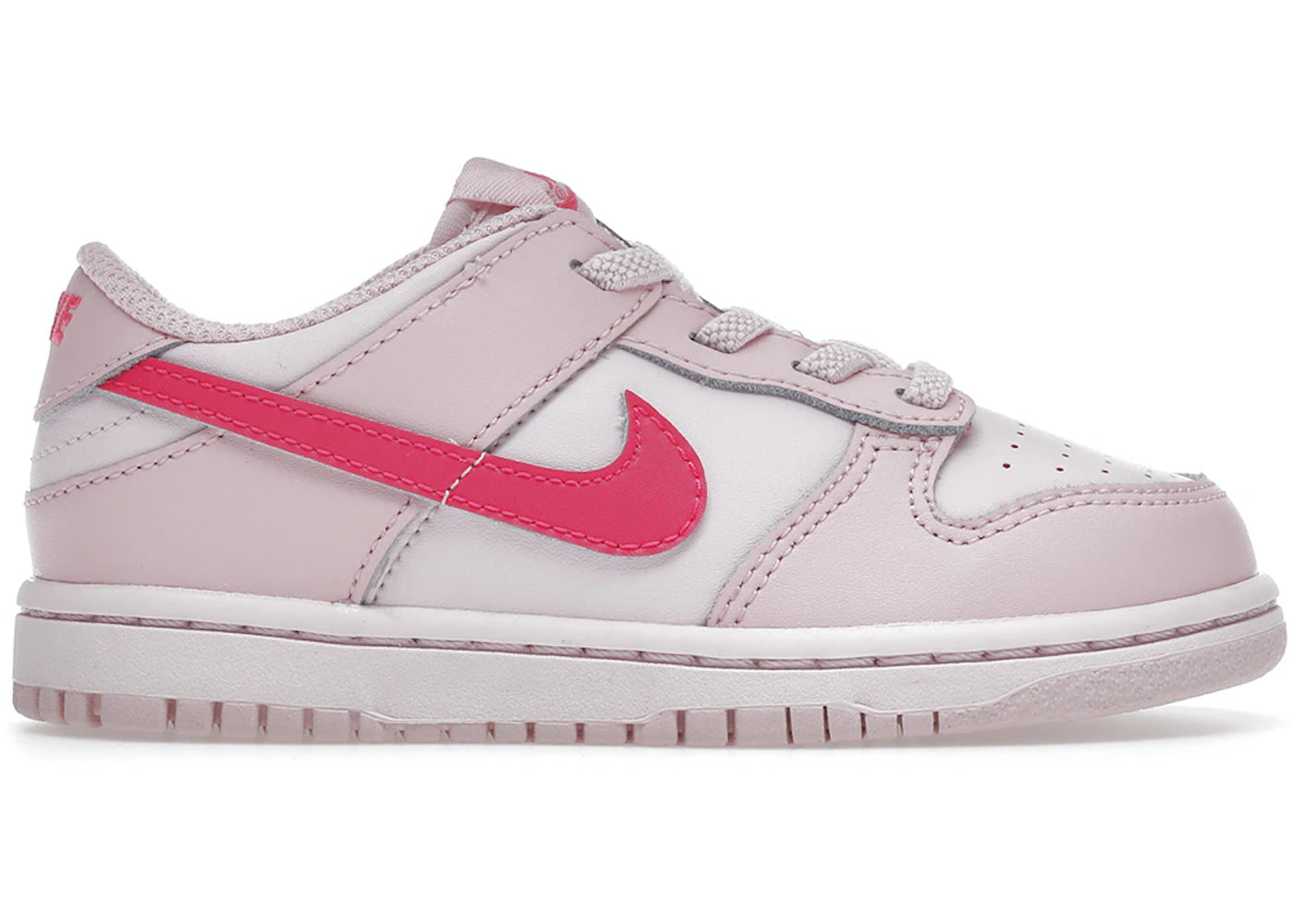 Nike Dunk Low Triple Pink