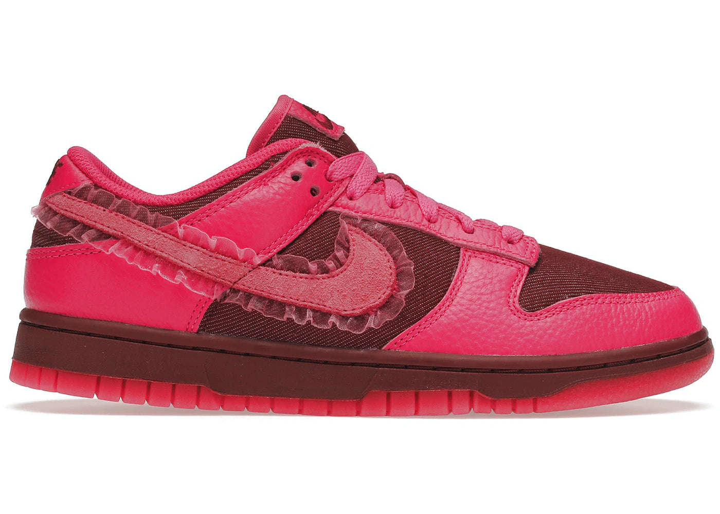 Nike Dunk Low Valentine's Day W